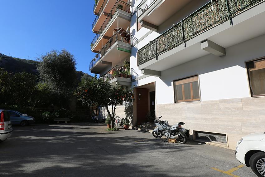 Sunny Flat Apartment Соренто Екстериор снимка